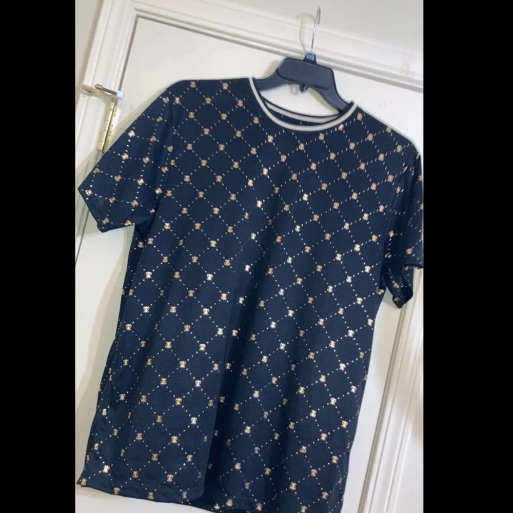Tee - Picture 3 of 4